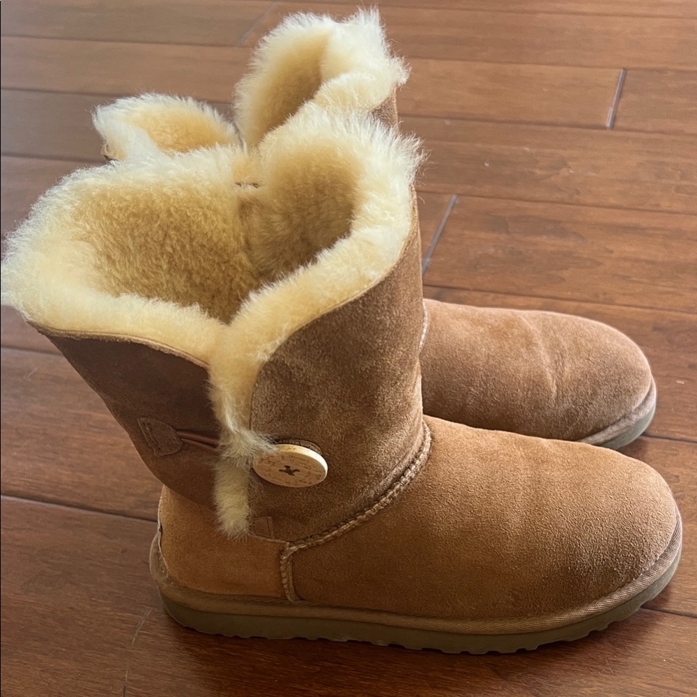 Ugg Bailey boots Tan Shearling Boots
